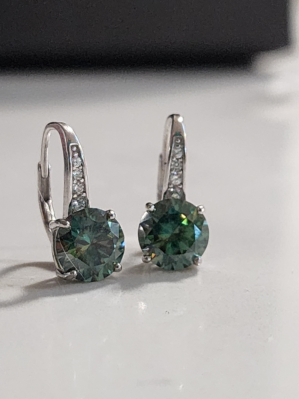 925 silver With Green Moissanite